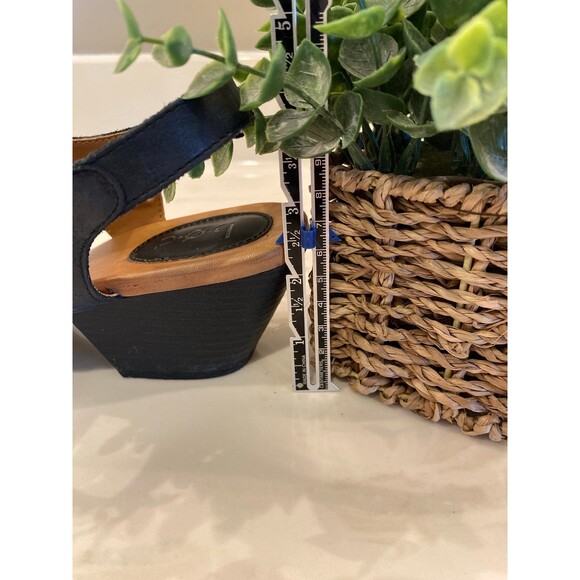 B.O.C Sandals Sz 8 M Navy Blue Arch Support Dressy Casual Block Heel 2.5” Shoes - Picture 10 of 12